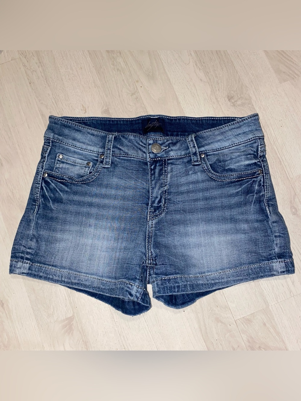 Daytrip Virgo Shorts 29 Flap Pockets 3”